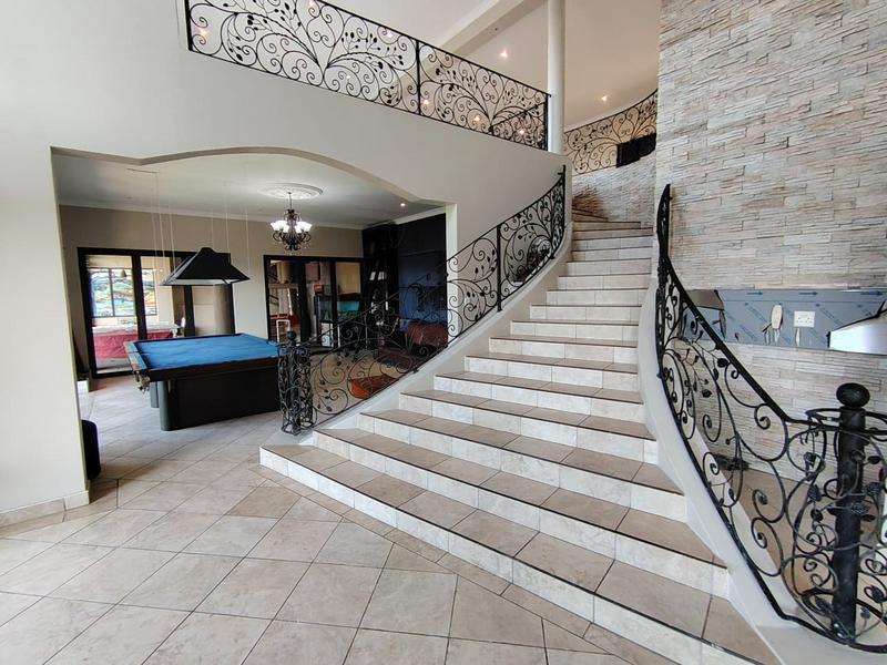 5 Bedroom Property for Sale in Umhlanga KwaZulu-Natal