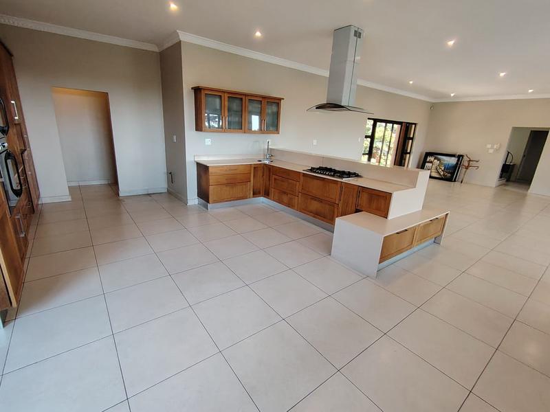 5 Bedroom Property for Sale in Umhlanga KwaZulu-Natal