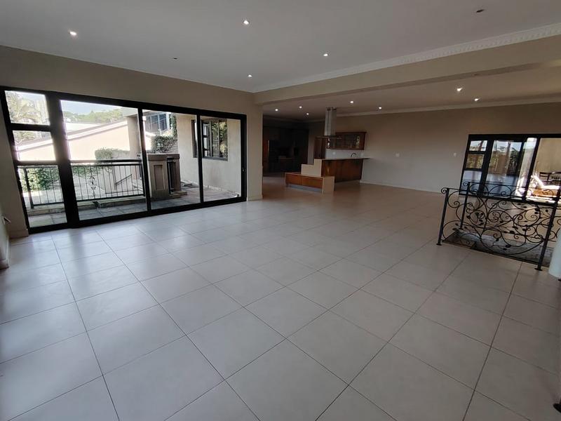 5 Bedroom Property for Sale in Umhlanga KwaZulu-Natal