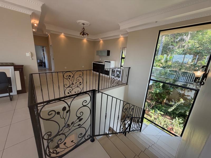 5 Bedroom Property for Sale in Umhlanga KwaZulu-Natal