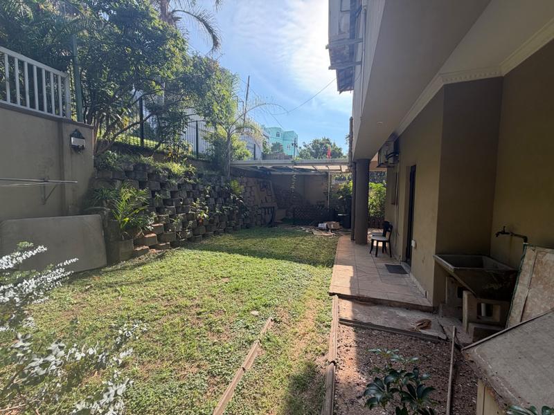 5 Bedroom Property for Sale in Umhlanga KwaZulu-Natal