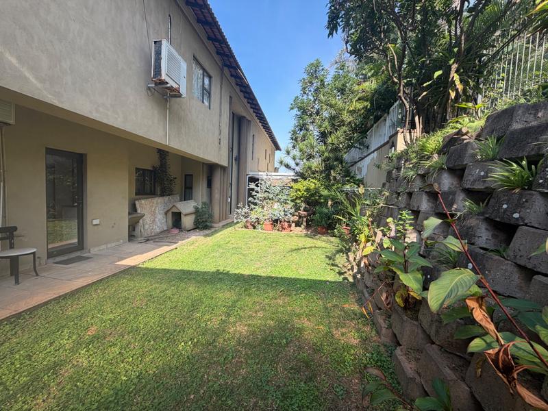 5 Bedroom Property for Sale in Umhlanga KwaZulu-Natal