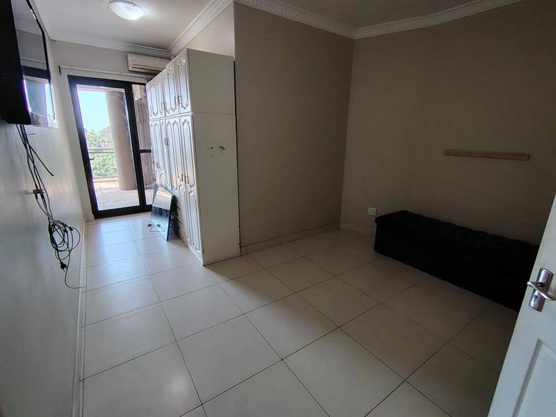 5 Bedroom Property for Sale in Umhlanga KwaZulu-Natal