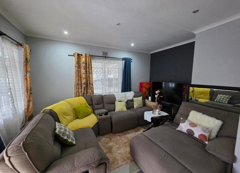 2 Bedroom Property for Sale in Redcliffe KwaZulu-Natal