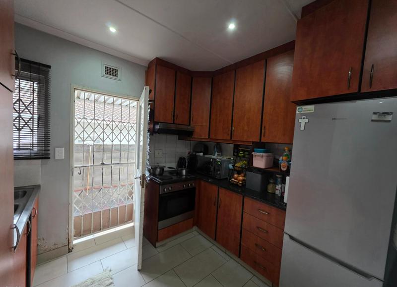 2 Bedroom Property for Sale in Redcliffe KwaZulu-Natal
