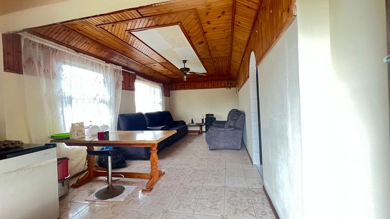 3 Bedroom Property for Sale in Umlazi Q KwaZulu-Natal
