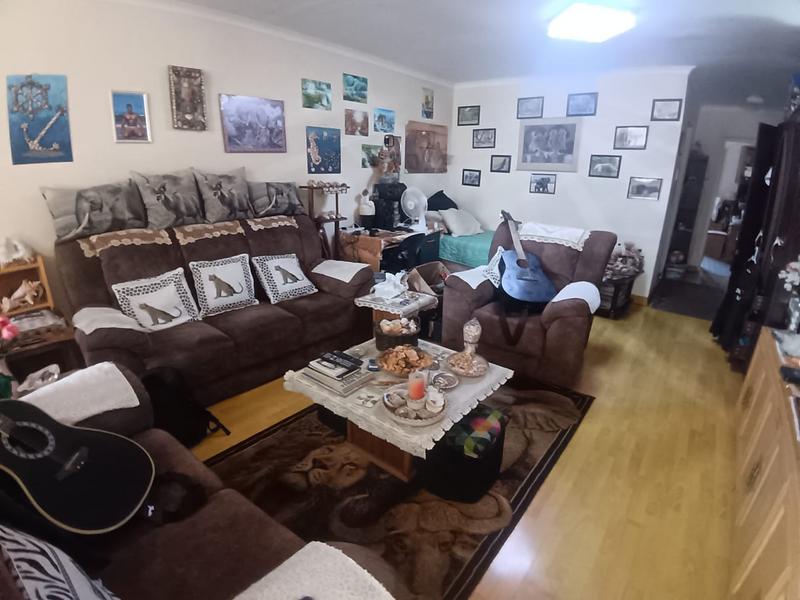 1 Bedroom Property for Sale in Margate KwaZulu-Natal