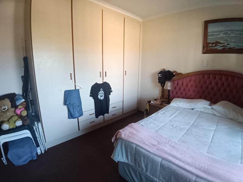 1 Bedroom Property for Sale in Margate KwaZulu-Natal