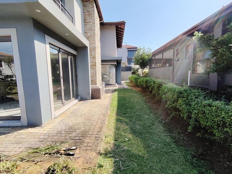 5 Bedroom Property for Sale in Izinga Park KwaZulu-Natal