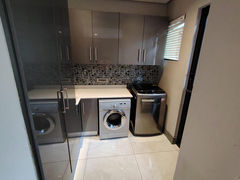 5 Bedroom Property for Sale in Izinga Park KwaZulu-Natal
