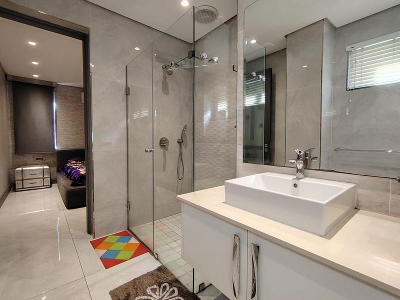 5 Bedroom Property for Sale in Izinga Park KwaZulu-Natal