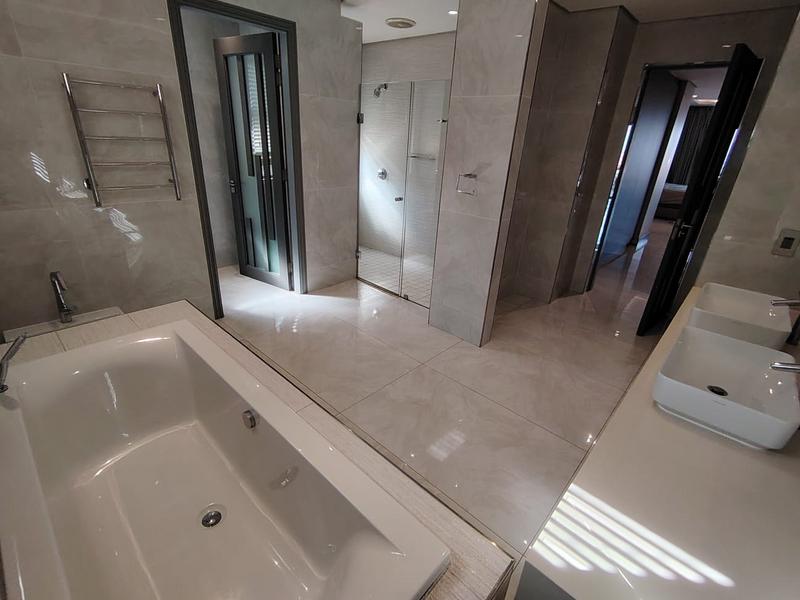 5 Bedroom Property for Sale in Izinga Park KwaZulu-Natal
