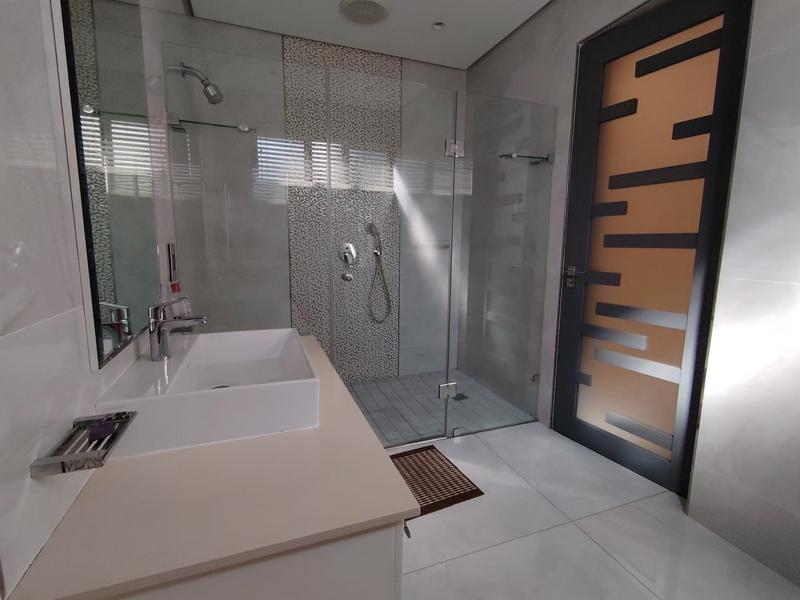 5 Bedroom Property for Sale in Izinga Park KwaZulu-Natal