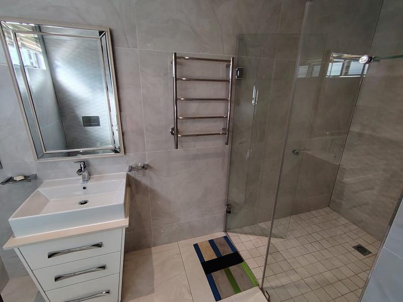 5 Bedroom Property for Sale in Izinga Park KwaZulu-Natal