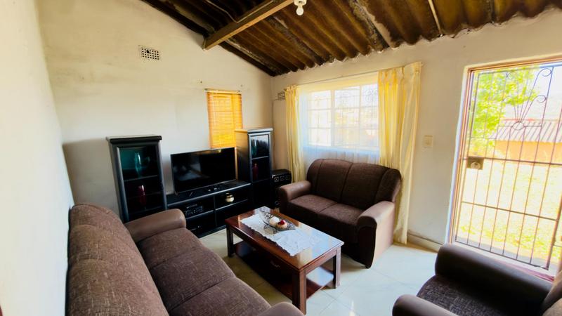 2 Bedroom Property for Sale in Umlazi KwaZulu-Natal