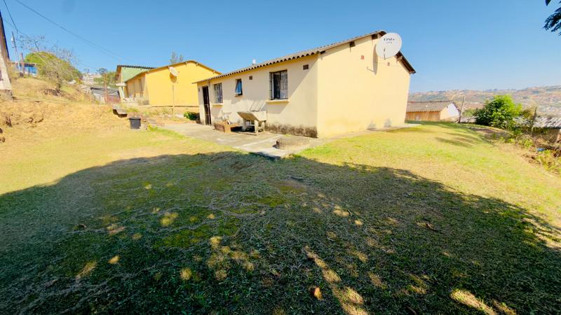 2 Bedroom Property for Sale in Umlazi KwaZulu-Natal