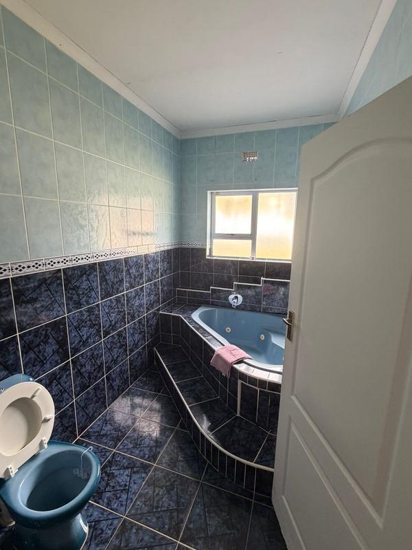4 Bedroom Property for Sale in Oslo Beach KwaZulu-Natal