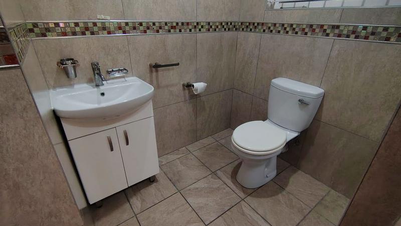 2 Bedroom Property for Sale in Malvern KwaZulu-Natal