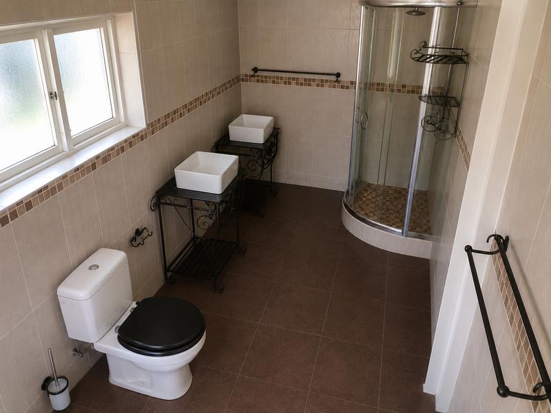 5 Bedroom Property for Sale in Uvongo KwaZulu-Natal