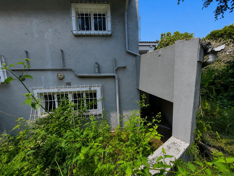 5 Bedroom Property for Sale in Uvongo KwaZulu-Natal