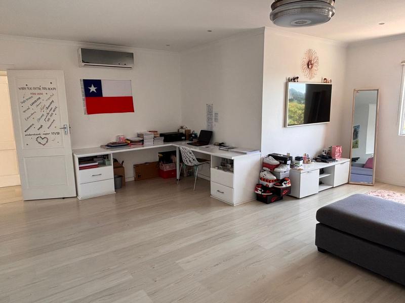6 Bedroom Property for Sale in Glenwood KwaZulu-Natal