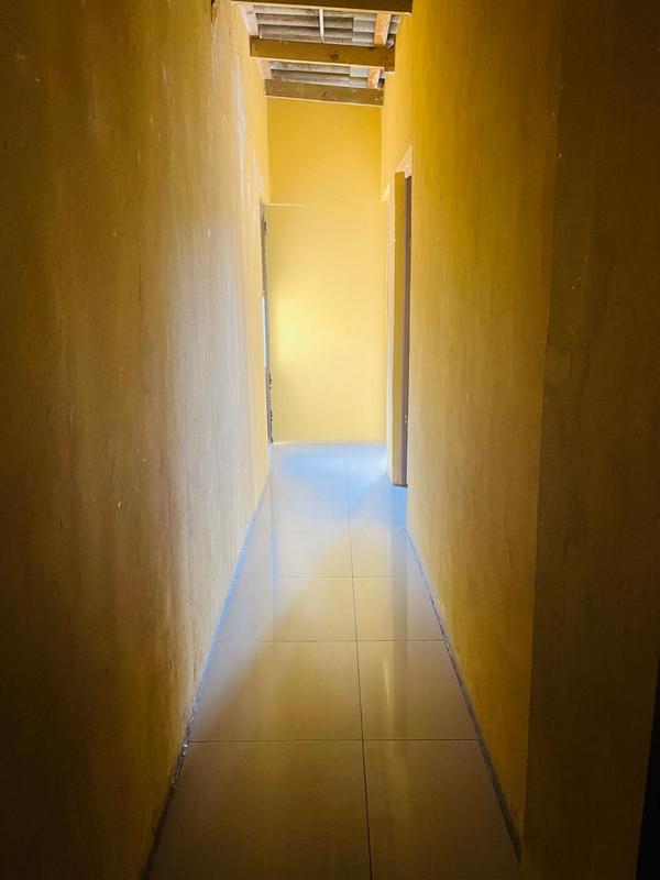 6 Bedroom Property for Sale in Umlazi KwaZulu-Natal