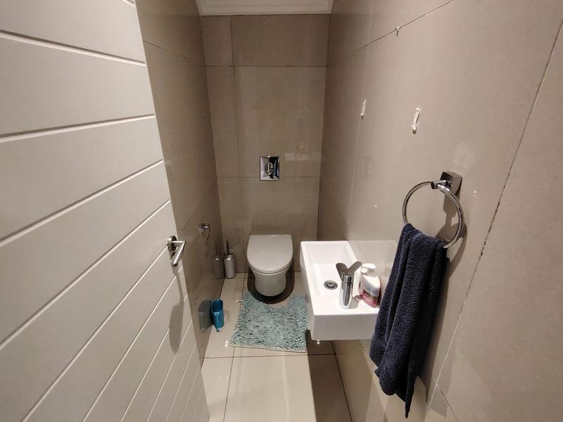 4 Bedroom Property for Sale in Izinga KwaZulu-Natal