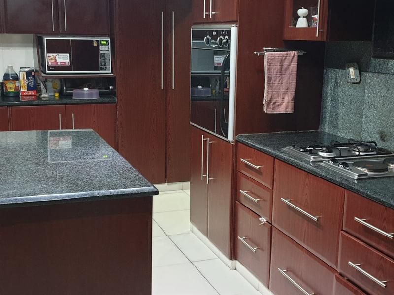 4 Bedroom Property for Sale in La Mercy KwaZulu-Natal