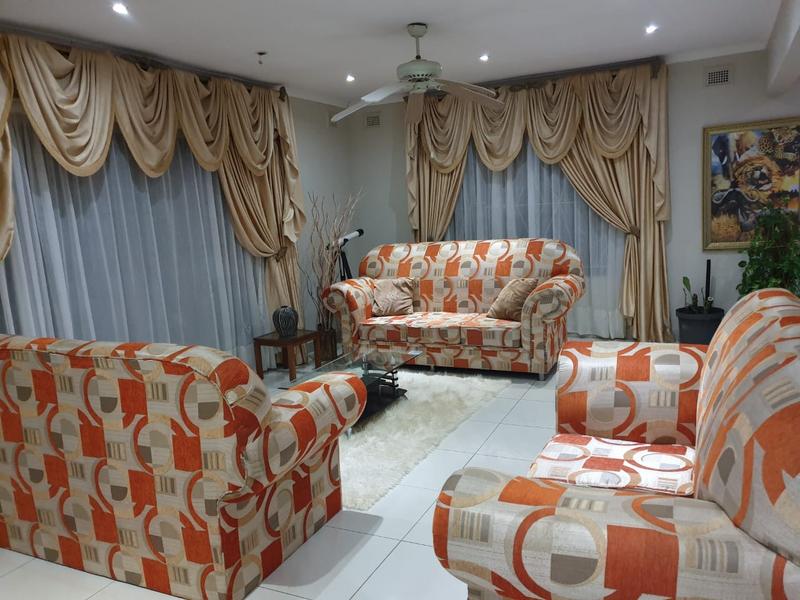 4 Bedroom Property for Sale in La Mercy KwaZulu-Natal