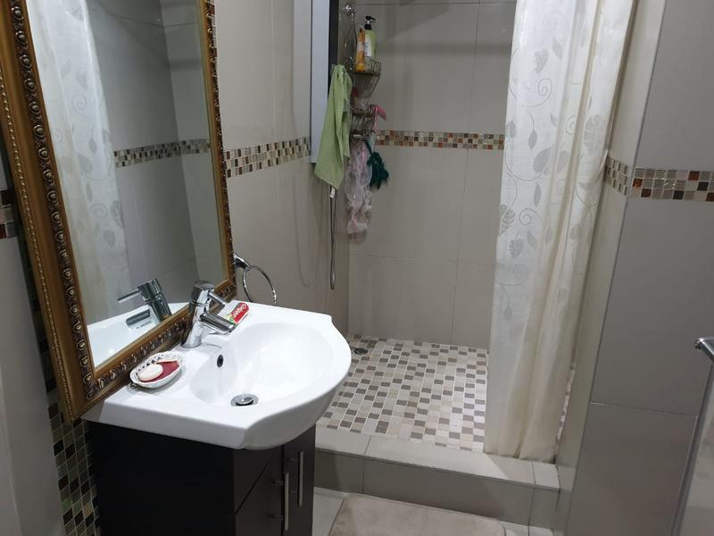4 Bedroom Property for Sale in La Mercy KwaZulu-Natal