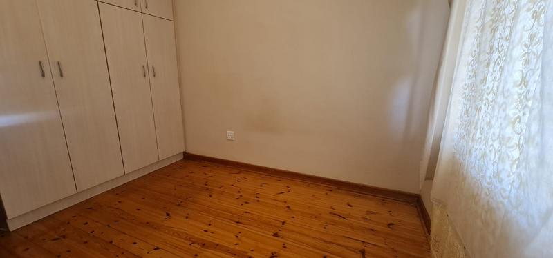To Let 3 Bedroom Property for Rent in Sherwood KwaZulu-Natal