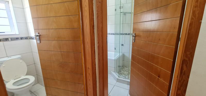 To Let 3 Bedroom Property for Rent in Sherwood KwaZulu-Natal