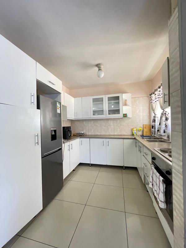3 Bedroom Property for Sale in Montclair KwaZulu-Natal