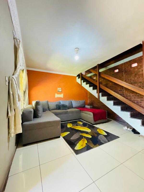 3 Bedroom Property for Sale in Montclair KwaZulu-Natal