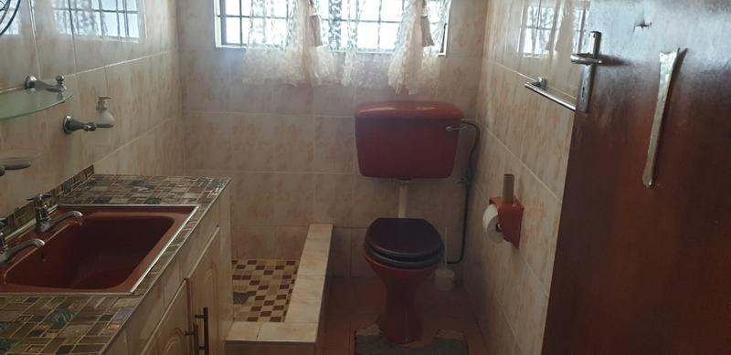 To Let 4 Bedroom Property for Rent in La Mercy KwaZulu-Natal