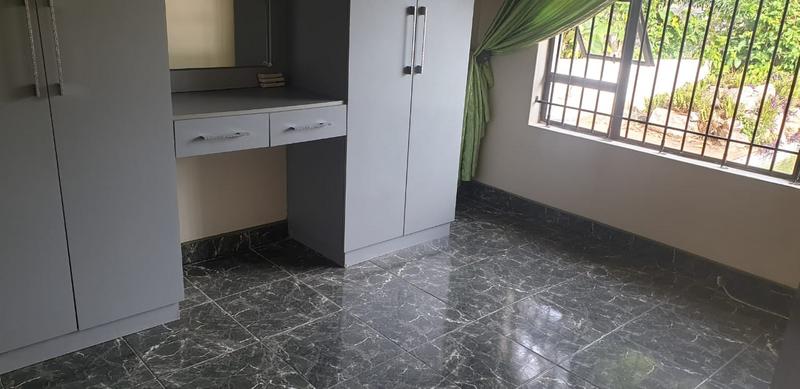 To Let 4 Bedroom Property for Rent in La Mercy KwaZulu-Natal