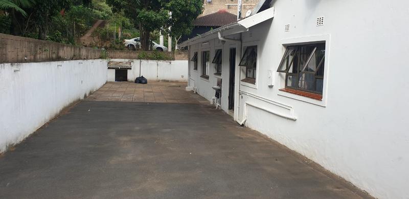 To Let 4 Bedroom Property for Rent in La Mercy KwaZulu-Natal