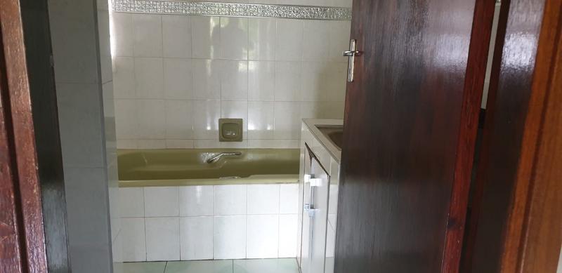 To Let 4 Bedroom Property for Rent in La Mercy KwaZulu-Natal