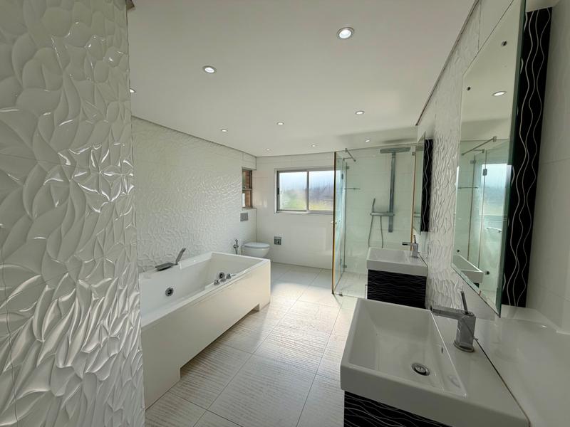 4 Bedroom Property for Sale in Herrwood Park KwaZulu-Natal