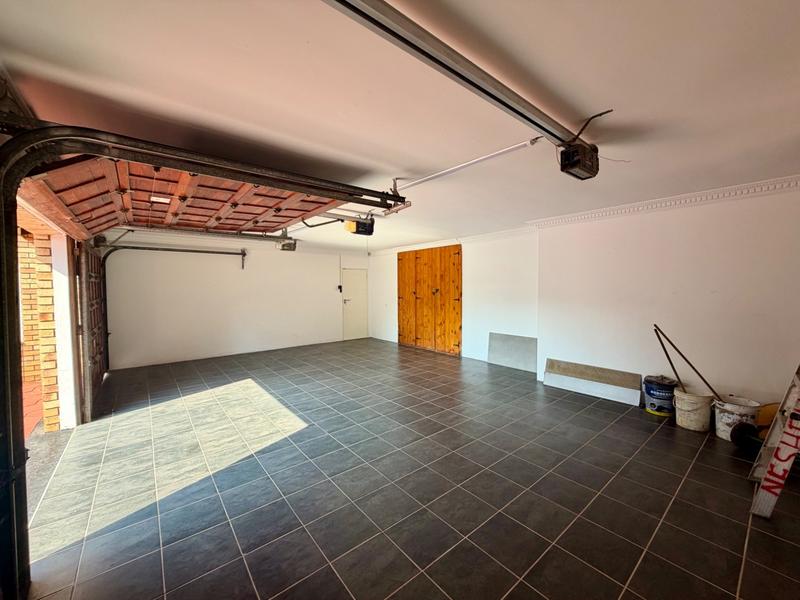 4 Bedroom Property for Sale in Herrwood Park KwaZulu-Natal