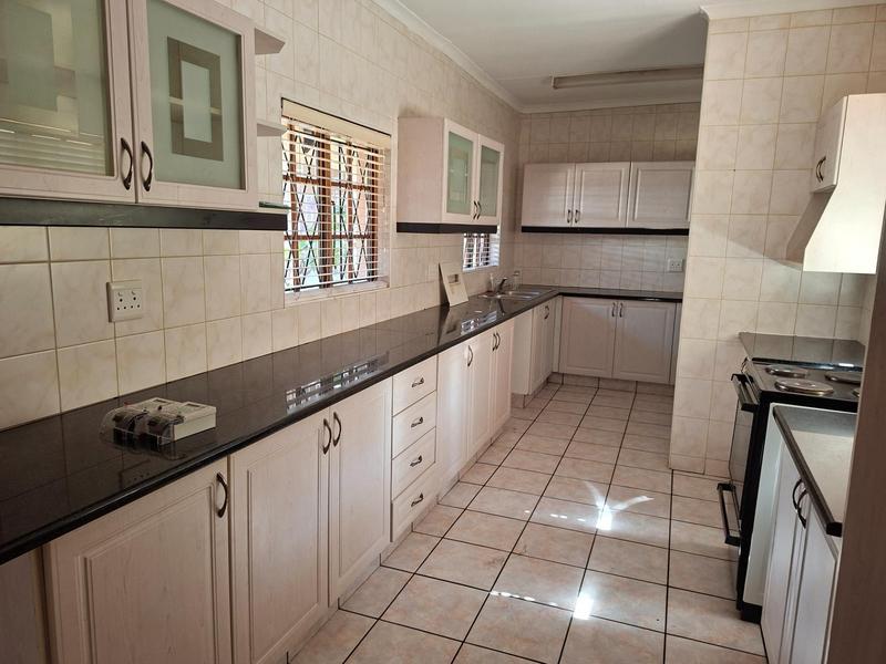 4 Bedroom Property for Sale in Margate KwaZulu-Natal