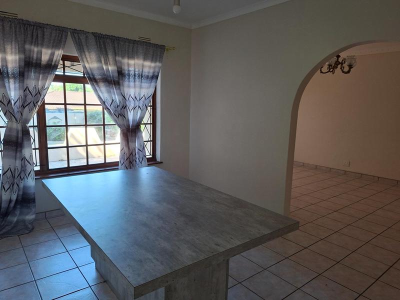 4 Bedroom Property for Sale in Margate KwaZulu-Natal