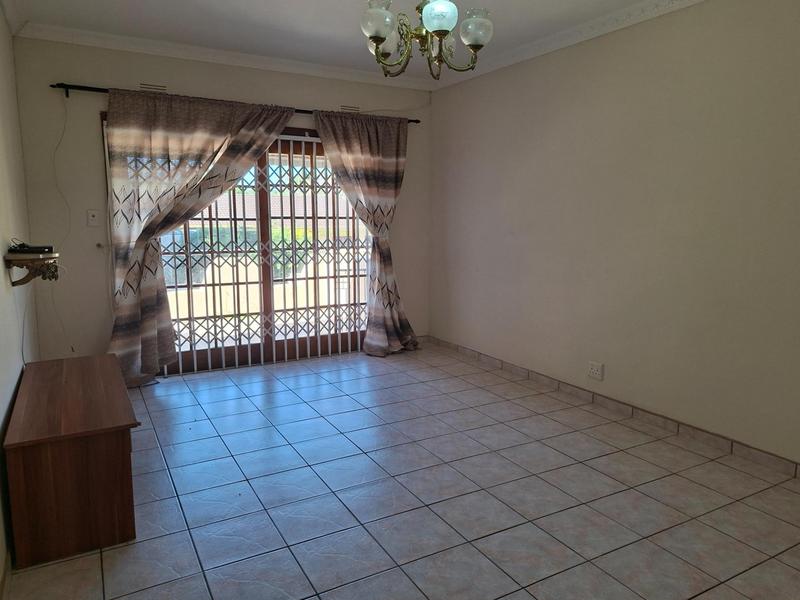 4 Bedroom Property for Sale in Margate KwaZulu-Natal