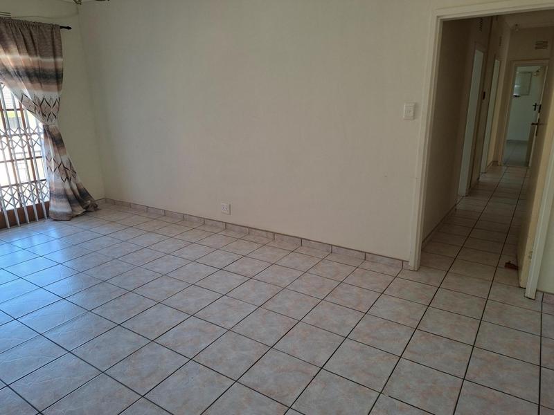 4 Bedroom Property for Sale in Margate KwaZulu-Natal