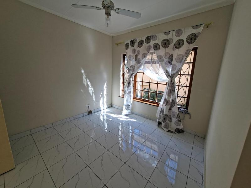 4 Bedroom Property for Sale in Margate KwaZulu-Natal