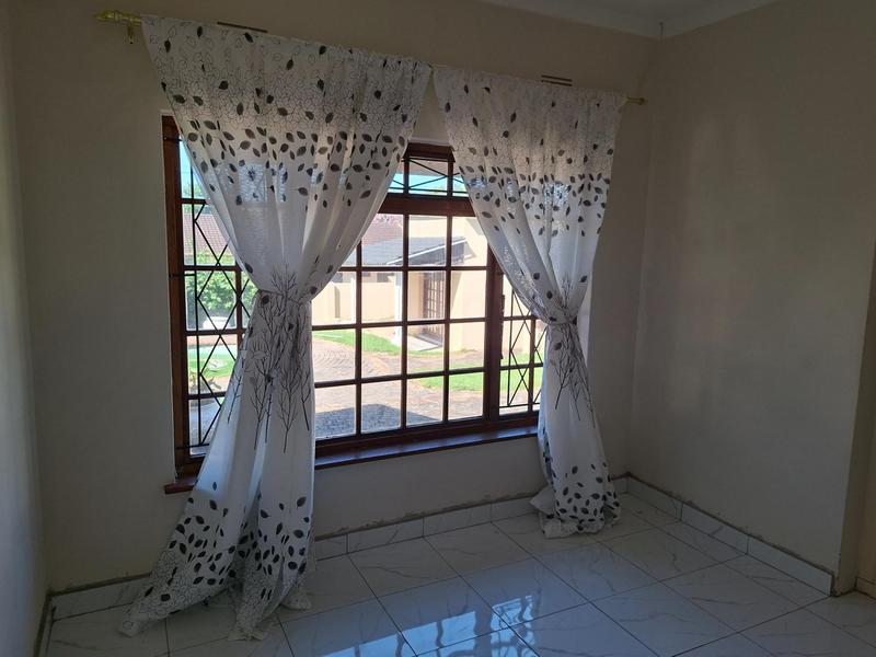 4 Bedroom Property for Sale in Margate KwaZulu-Natal