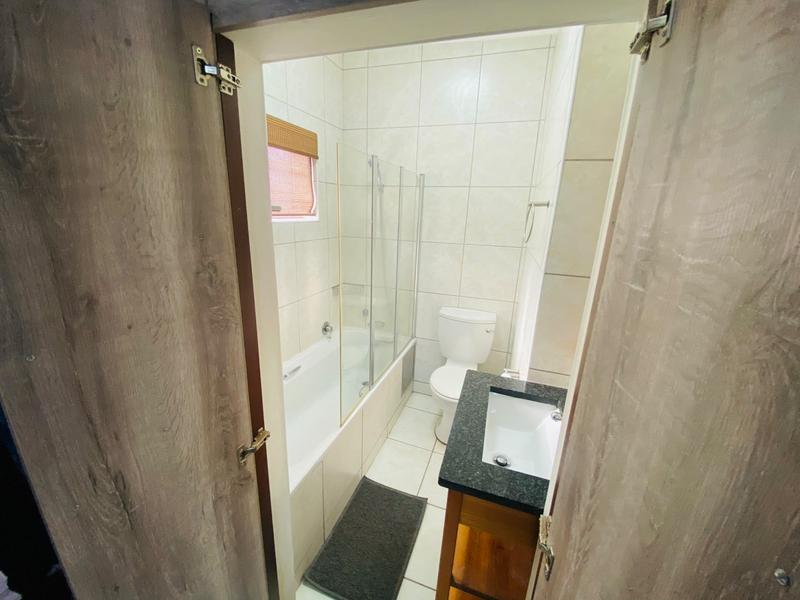 2 Bedroom Property for Sale in Margate KwaZulu-Natal