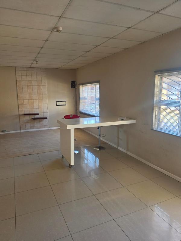 2 Bedroom Property for Sale in Kenville KwaZulu-Natal