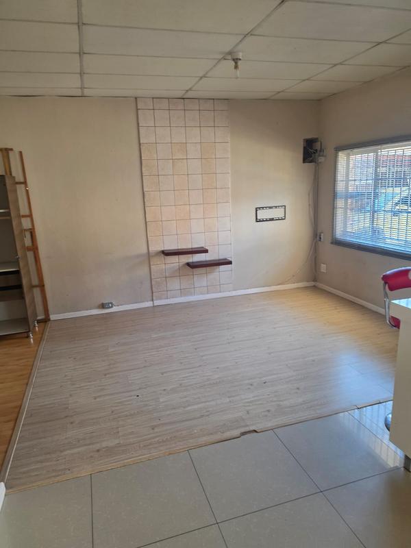 2 Bedroom Property for Sale in Kenville KwaZulu-Natal