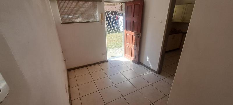 1 Bedroom Property for Sale in Morningside KwaZulu-Natal